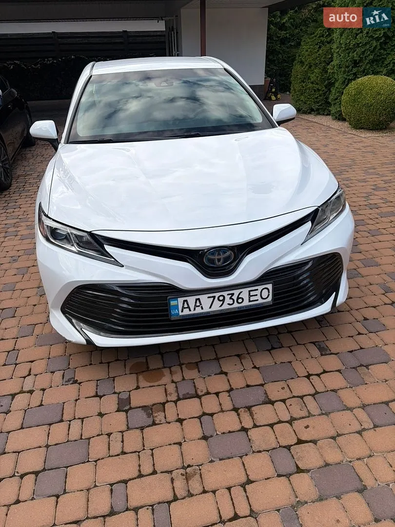 2018 Toyota Camry - мініатюра 2