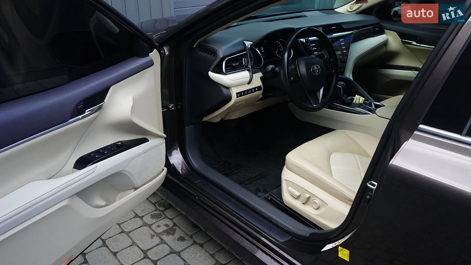 2019 Toyota Camry - мініатюра 25