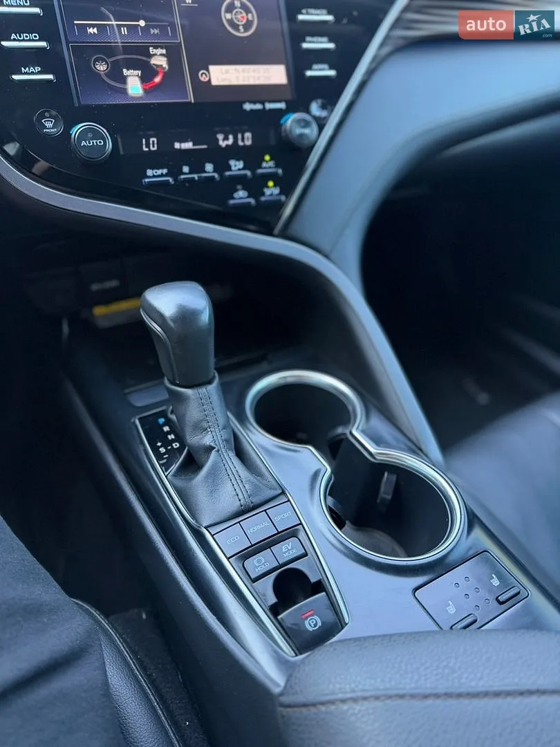 2018 Toyota Camry - мініатюра 10