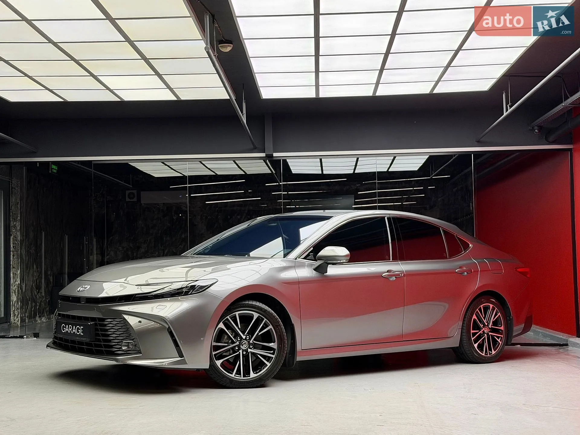 2025 Toyota Camry - мініатюра 12
