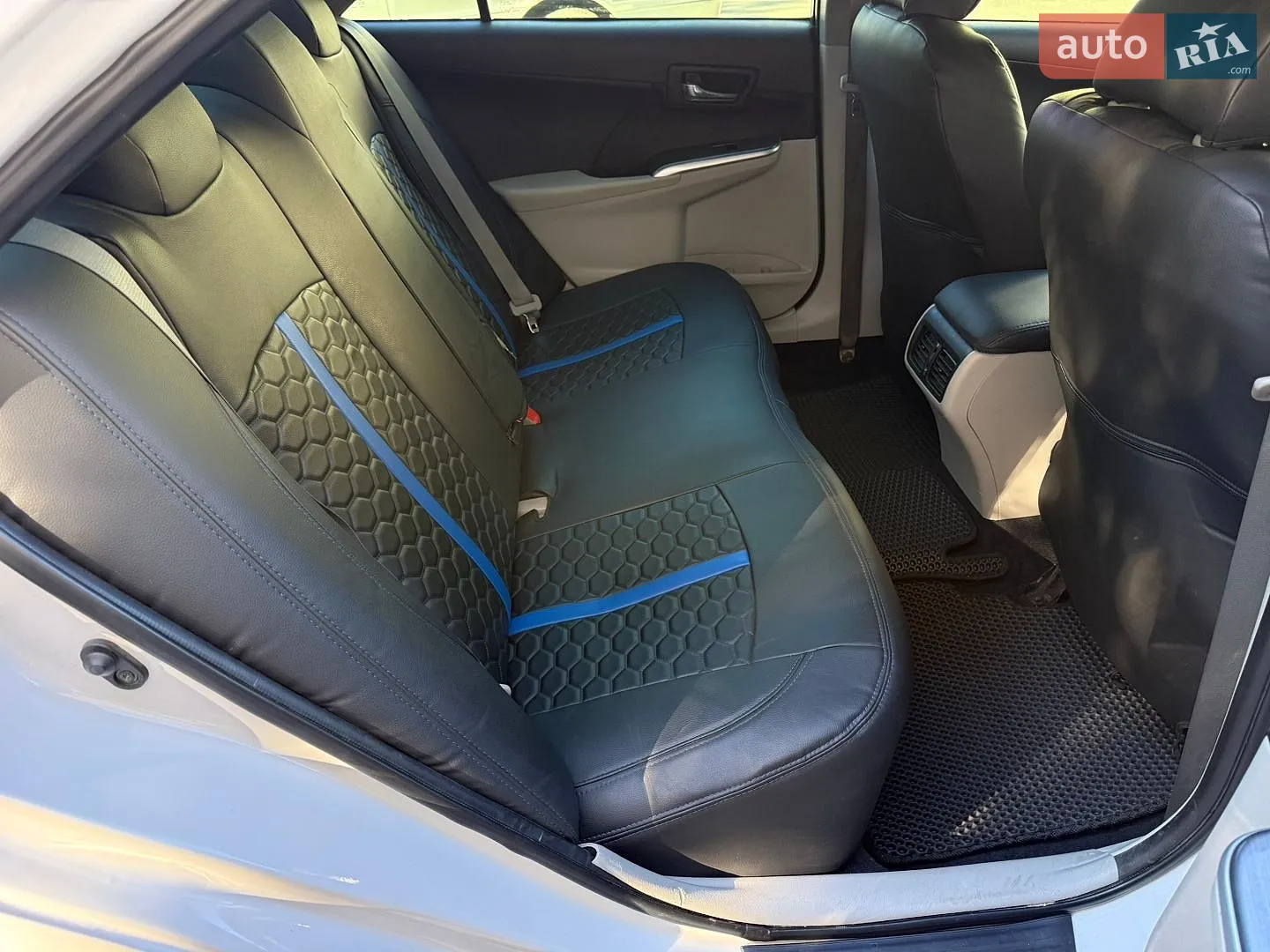 2013 Toyota Camry - мініатюра 25