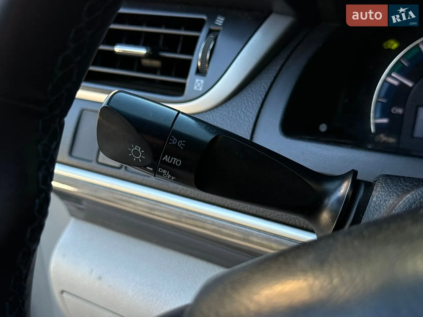 2013 Toyota Camry - мініатюра 34