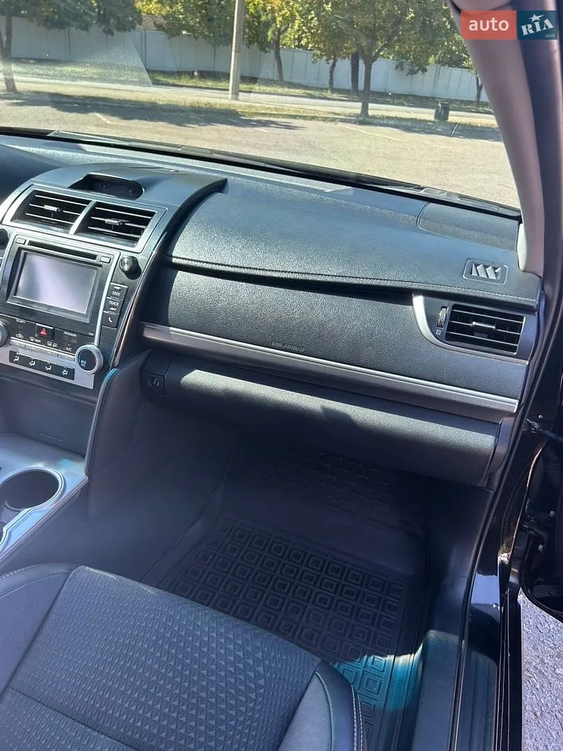 2014 Toyota Camry - мініатюра 16