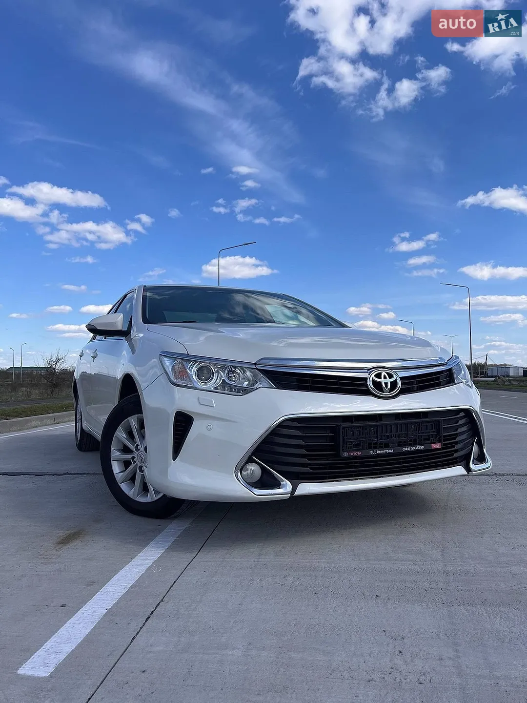 2017 Toyota Camry - мініатюра 2