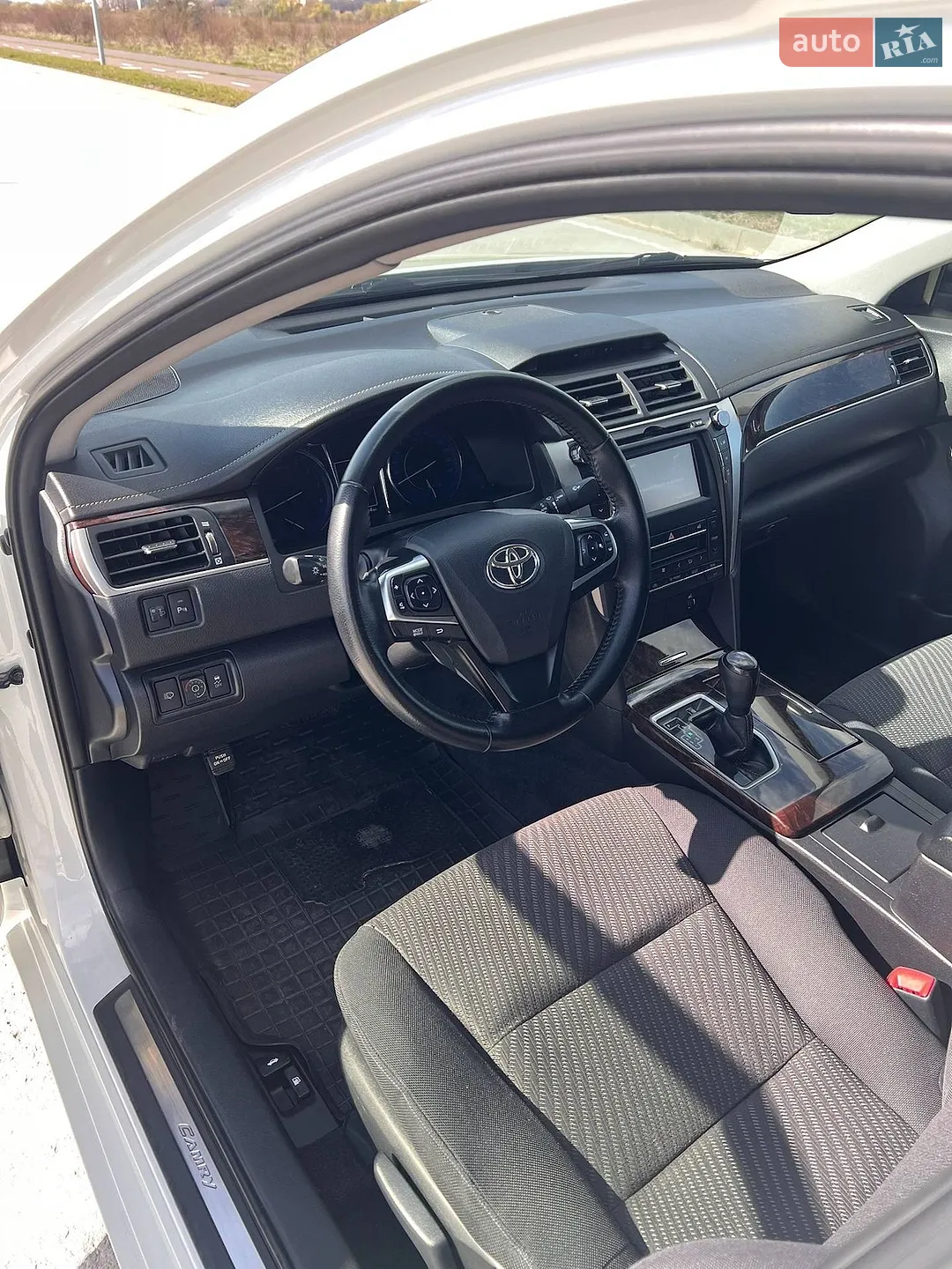 2017 Toyota Camry - мініатюра 18