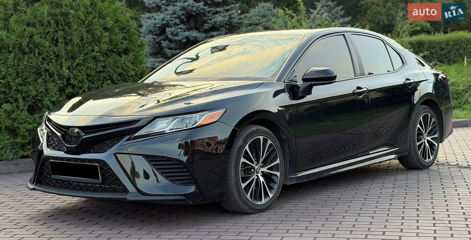 2017 Toyota Camry - мініатюра 2