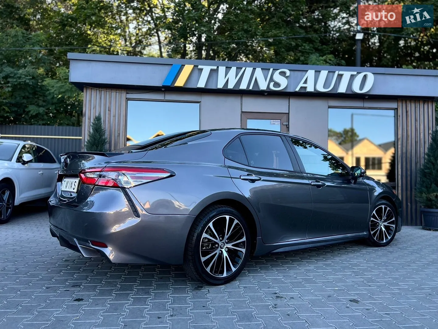 2017 Toyota Camry - мініатюра 19