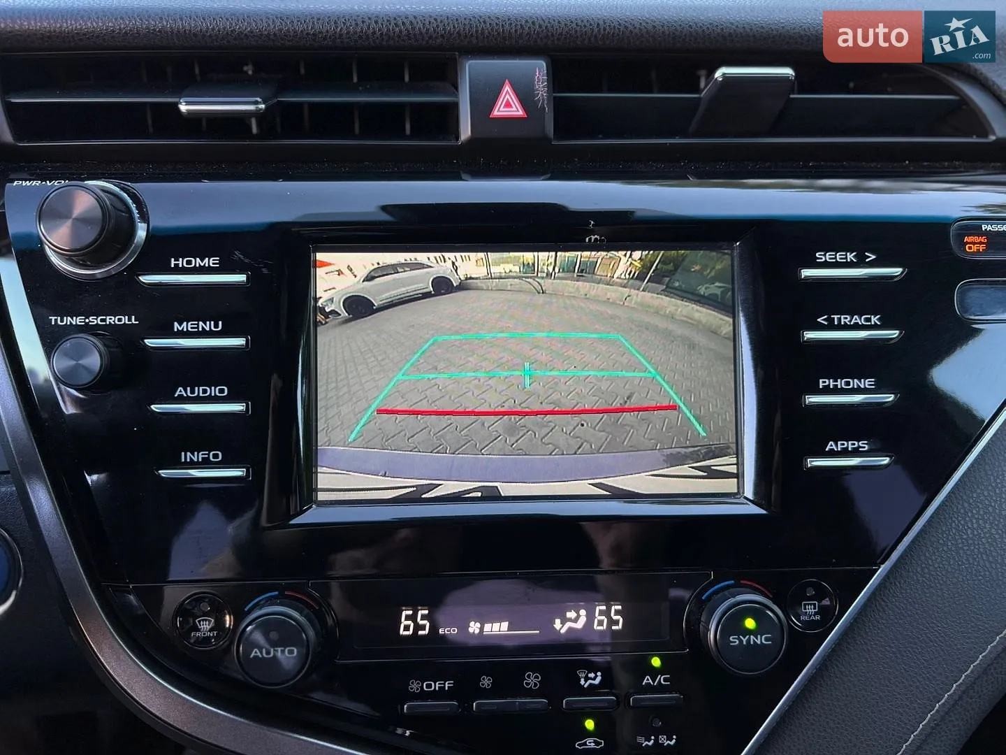 2017 Toyota Camry - мініатюра 32