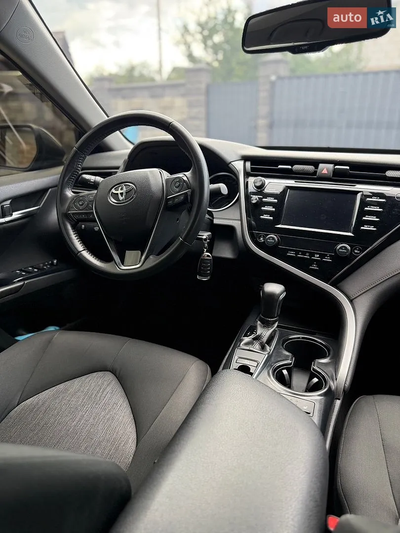 2019 Toyota Camry - мініатюра 11