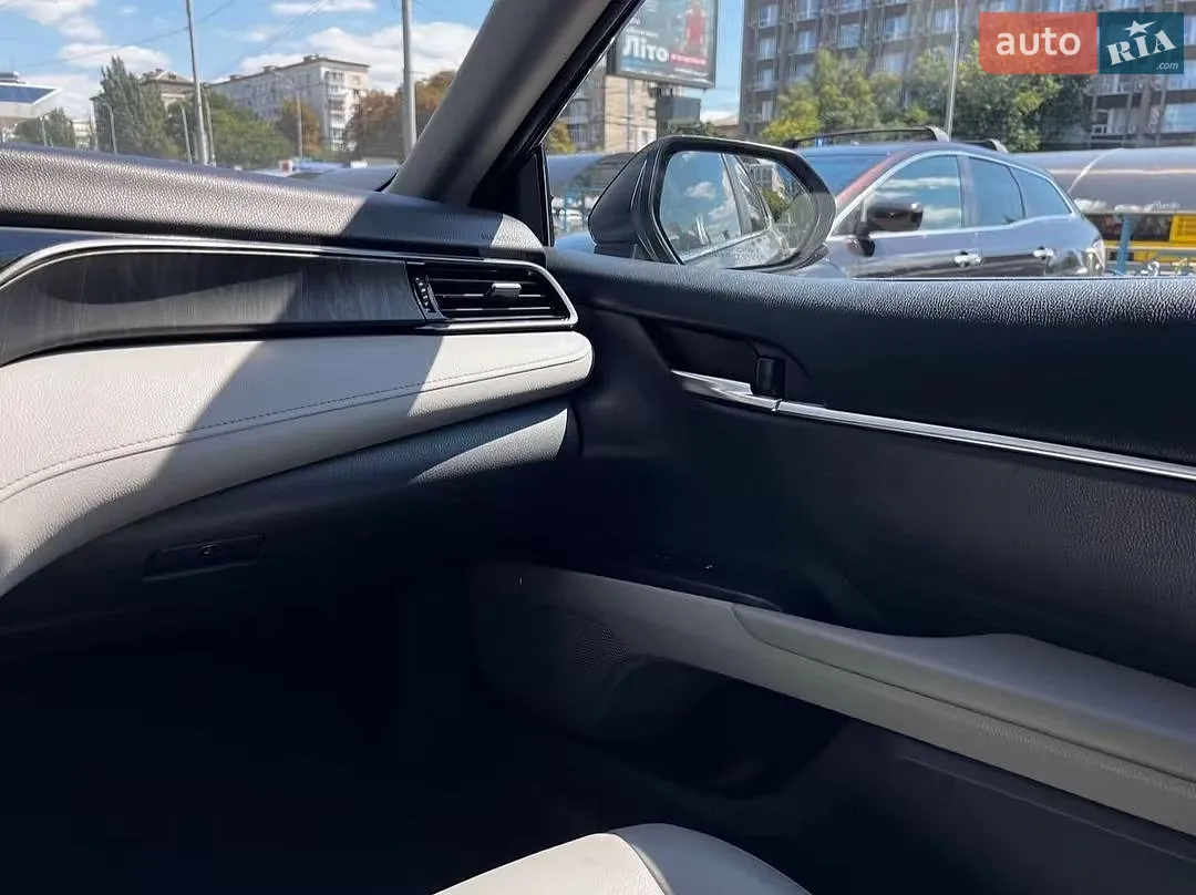 2018 Toyota Camry - мініатюра 27