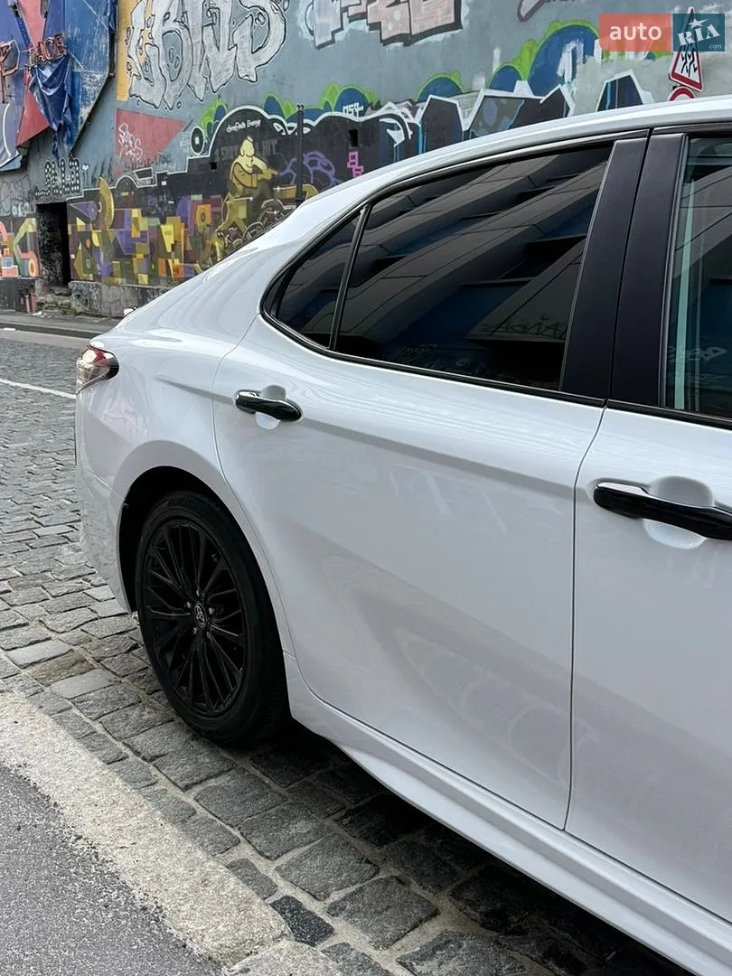 2021 Toyota Camry - мініатюра 11