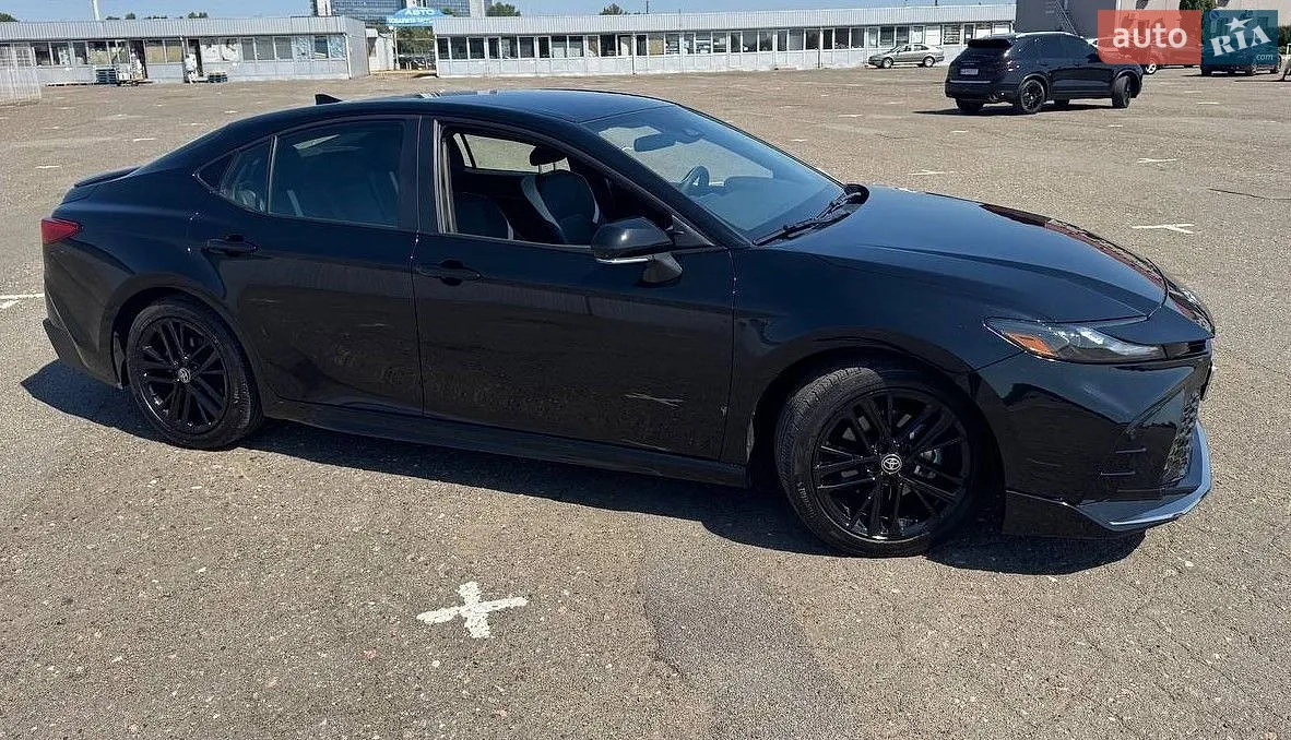 2025 Toyota Camry - мініатюра 24