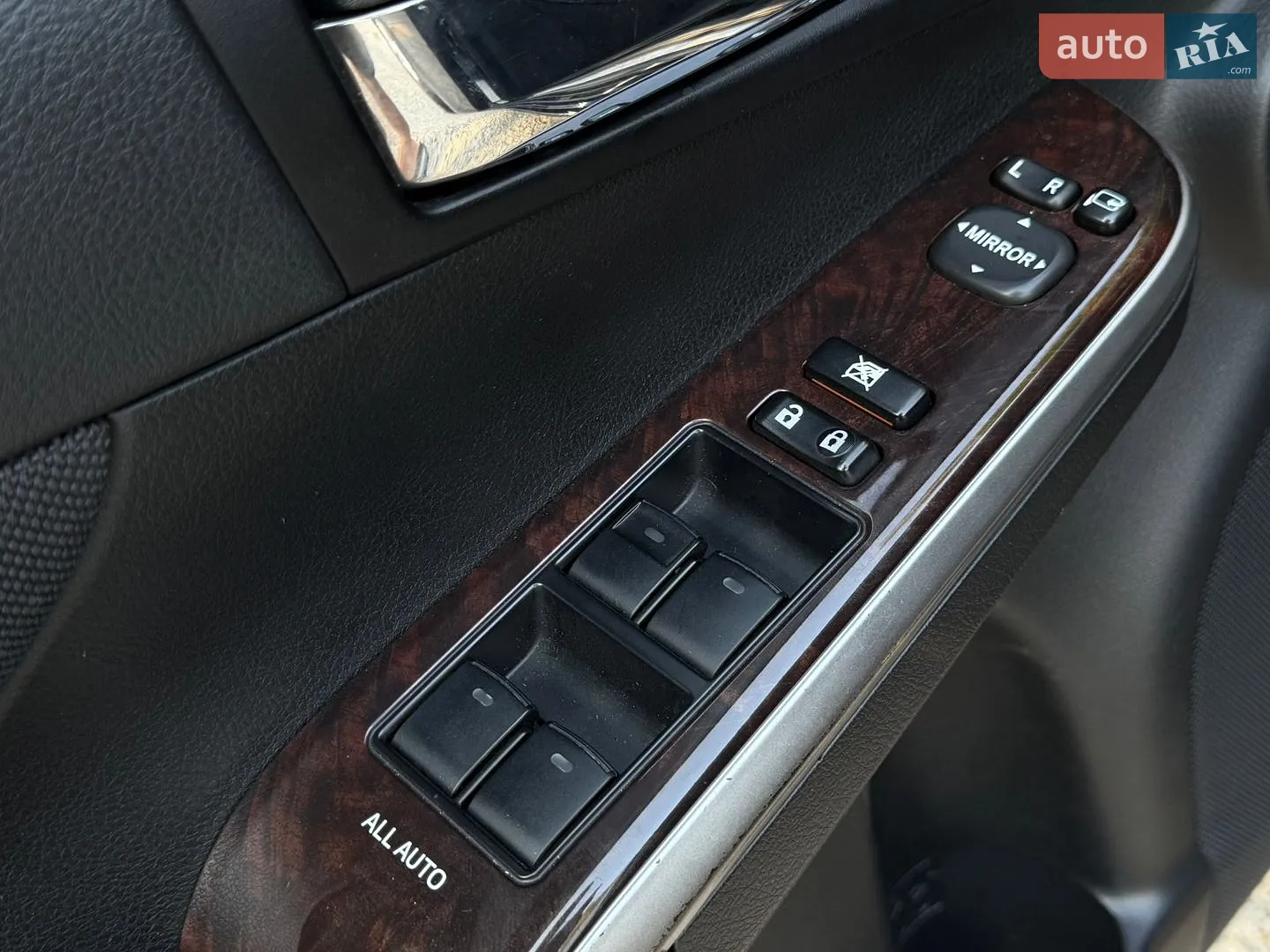 2015 Toyota Camry - мініатюра 29