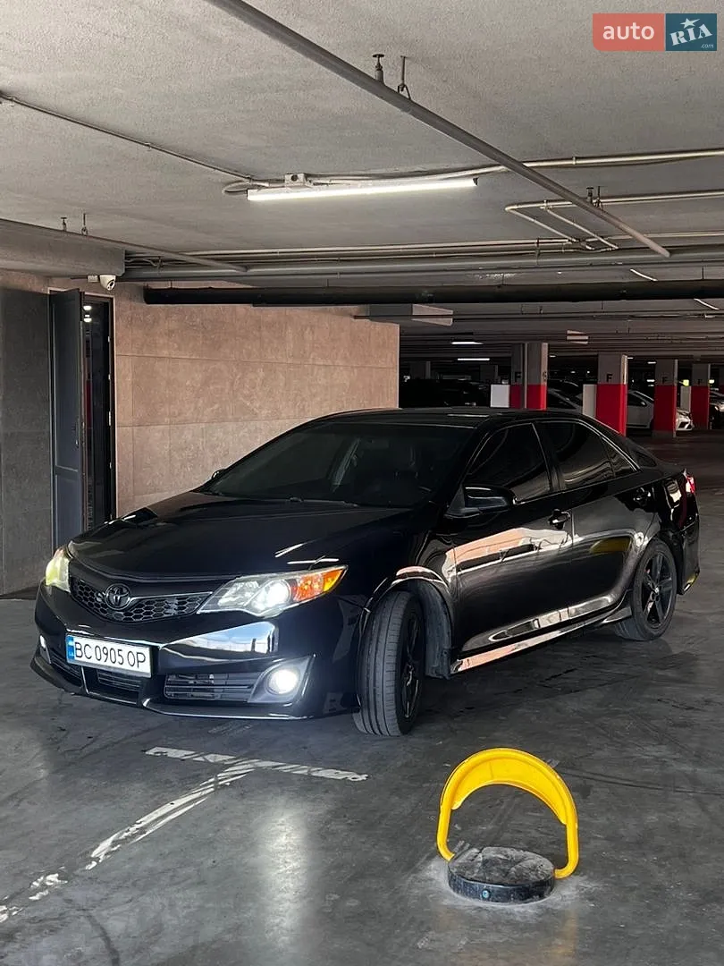 2013 Toyota Camry - мініатюра 2