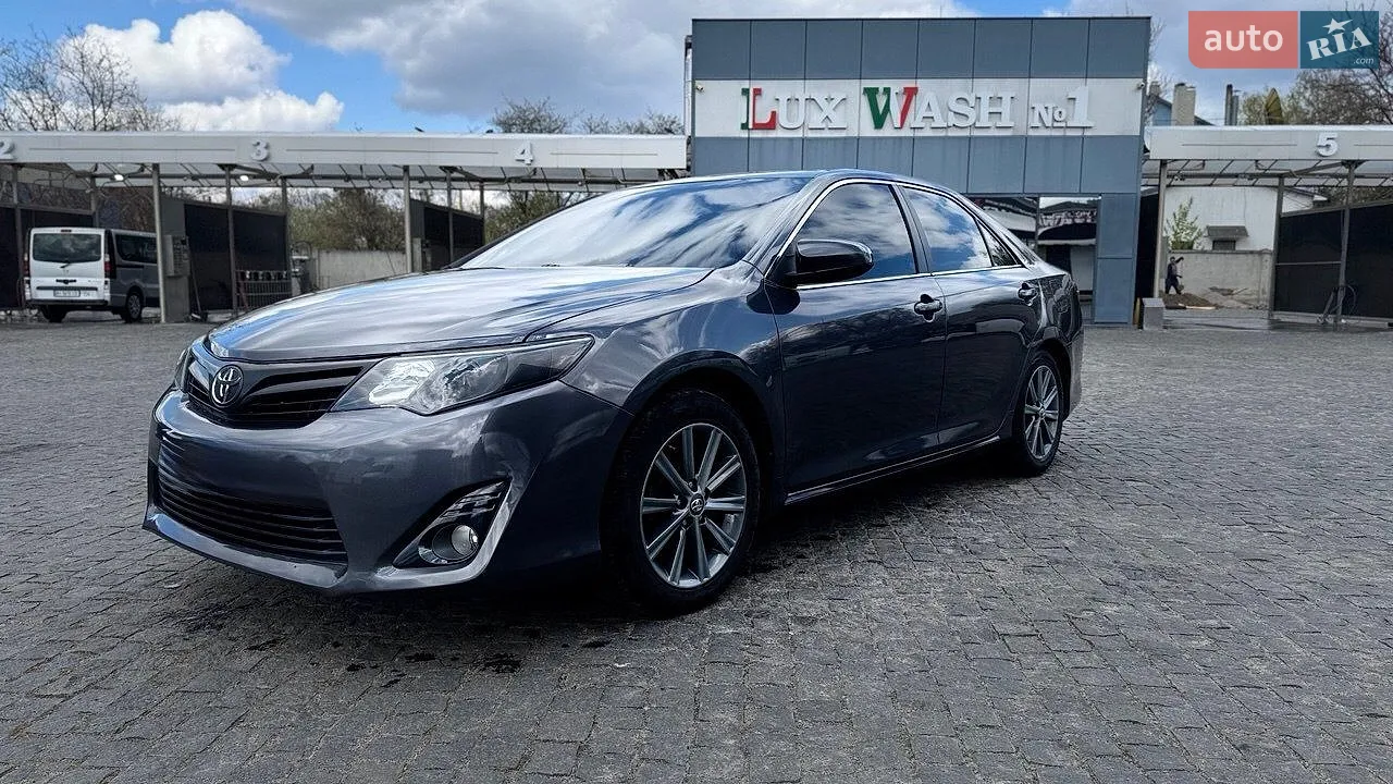 2014 Toyota Camry - мініатюра 2