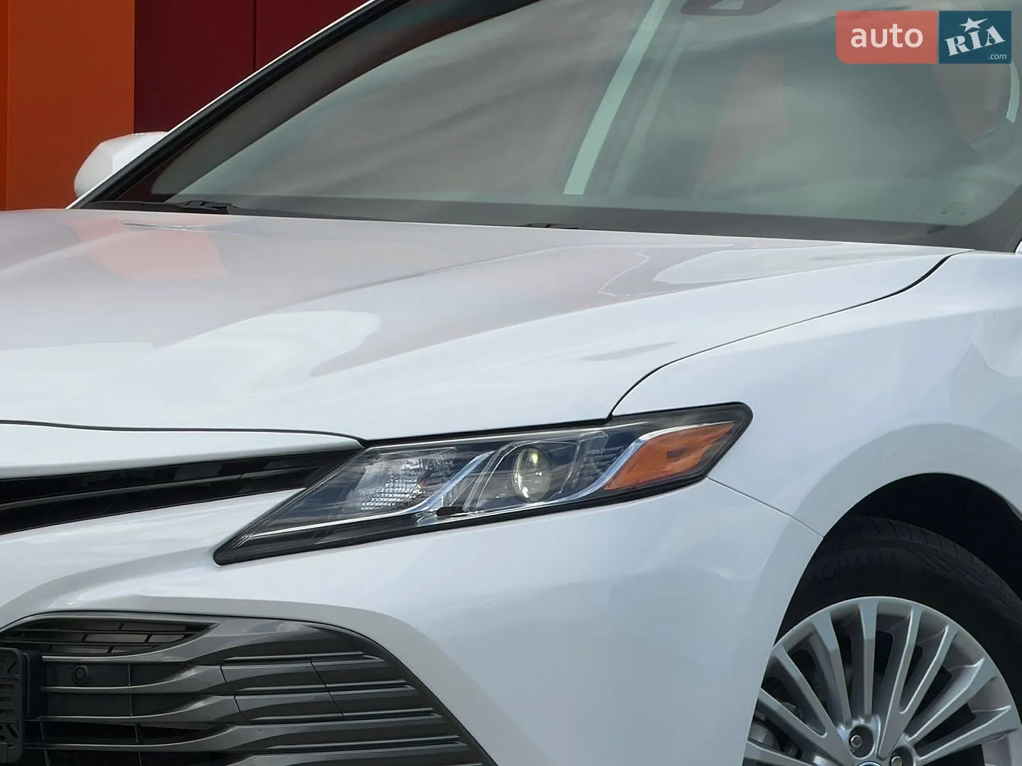 2019 Toyota Camry - мініатюра 2