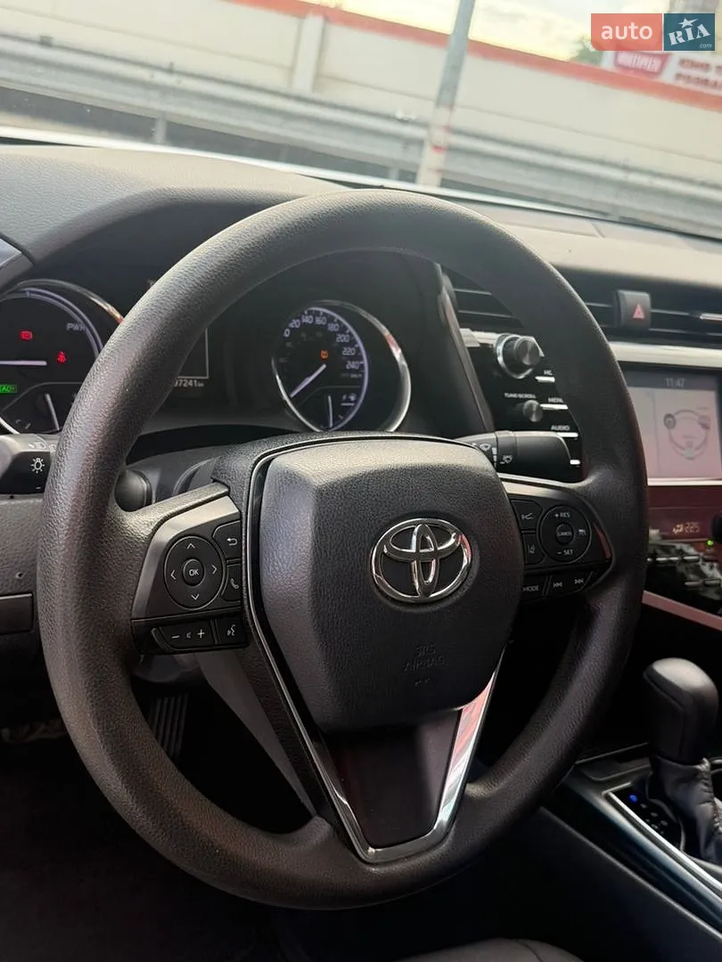 2019 Toyota Camry - мініатюра 18