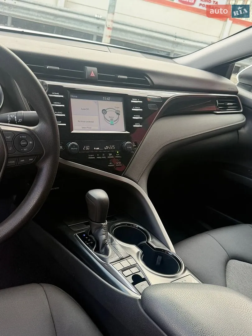 2019 Toyota Camry - мініатюра 19