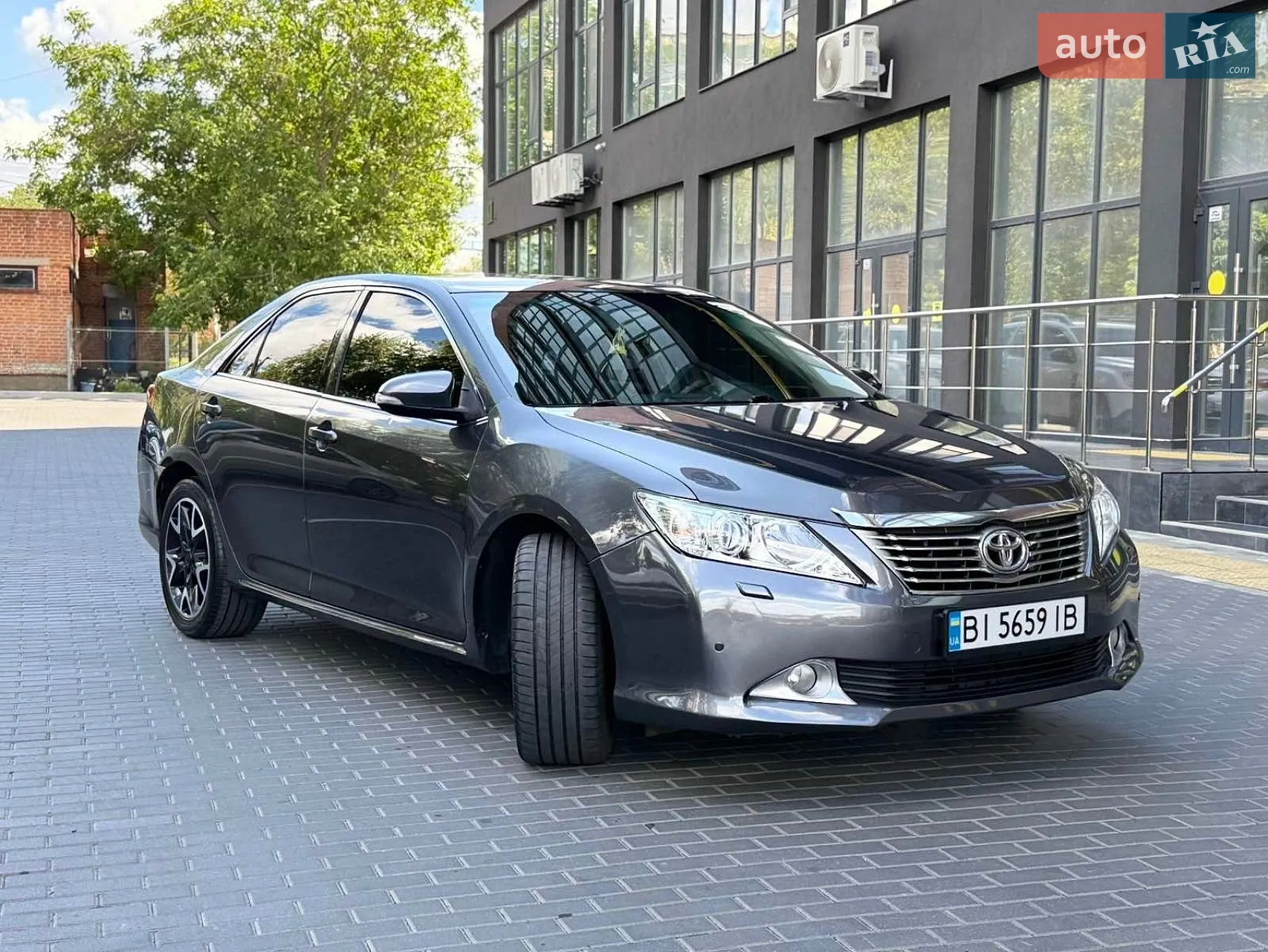 2011 Toyota Camry - мініатюра 10