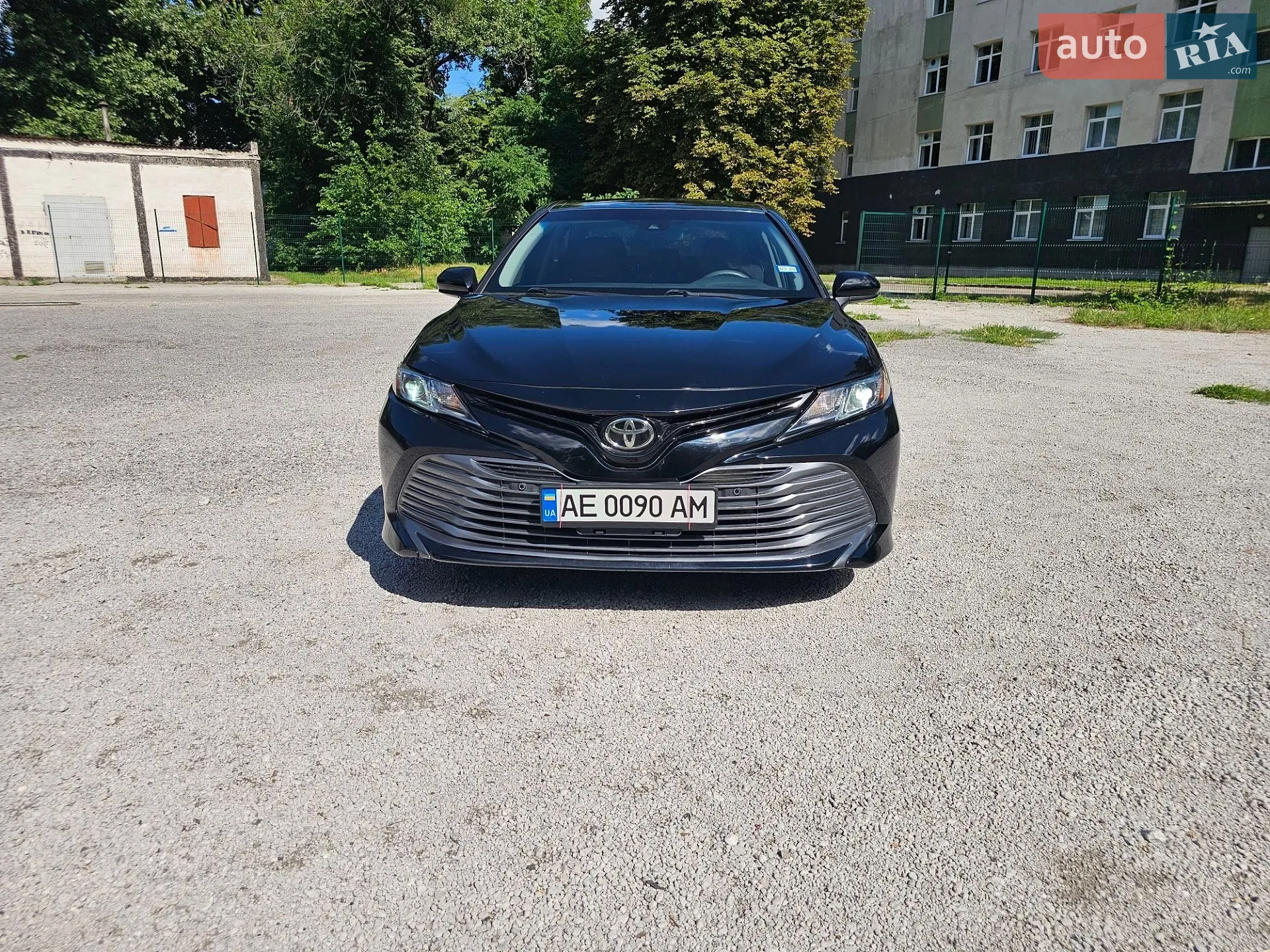 2017 Toyota Camry - мініатюра 2