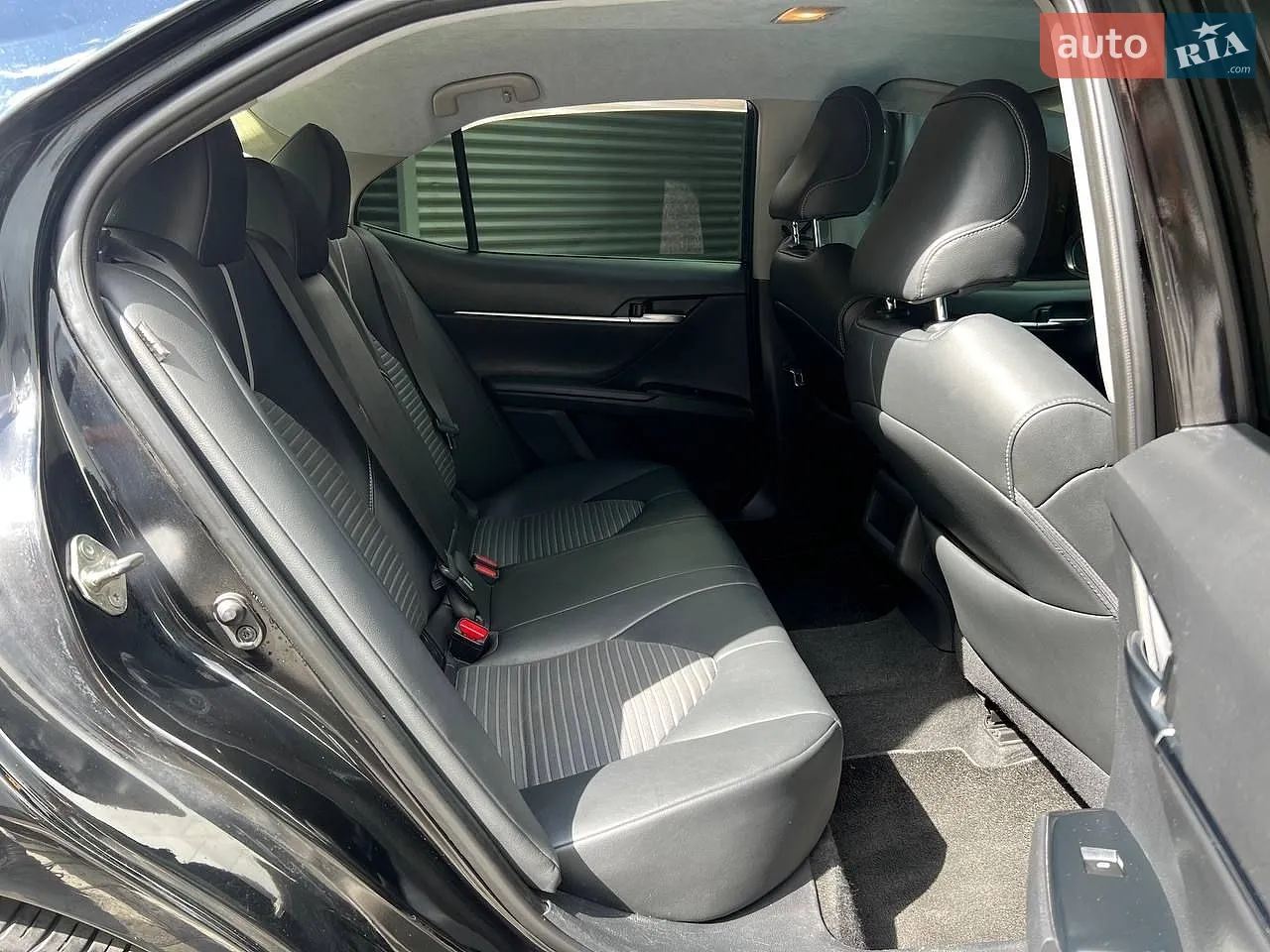 2018 Toyota Camry - мініатюра 11