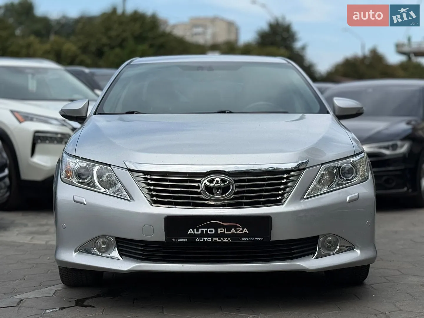 2012 Toyota Camry - мініатюра 2