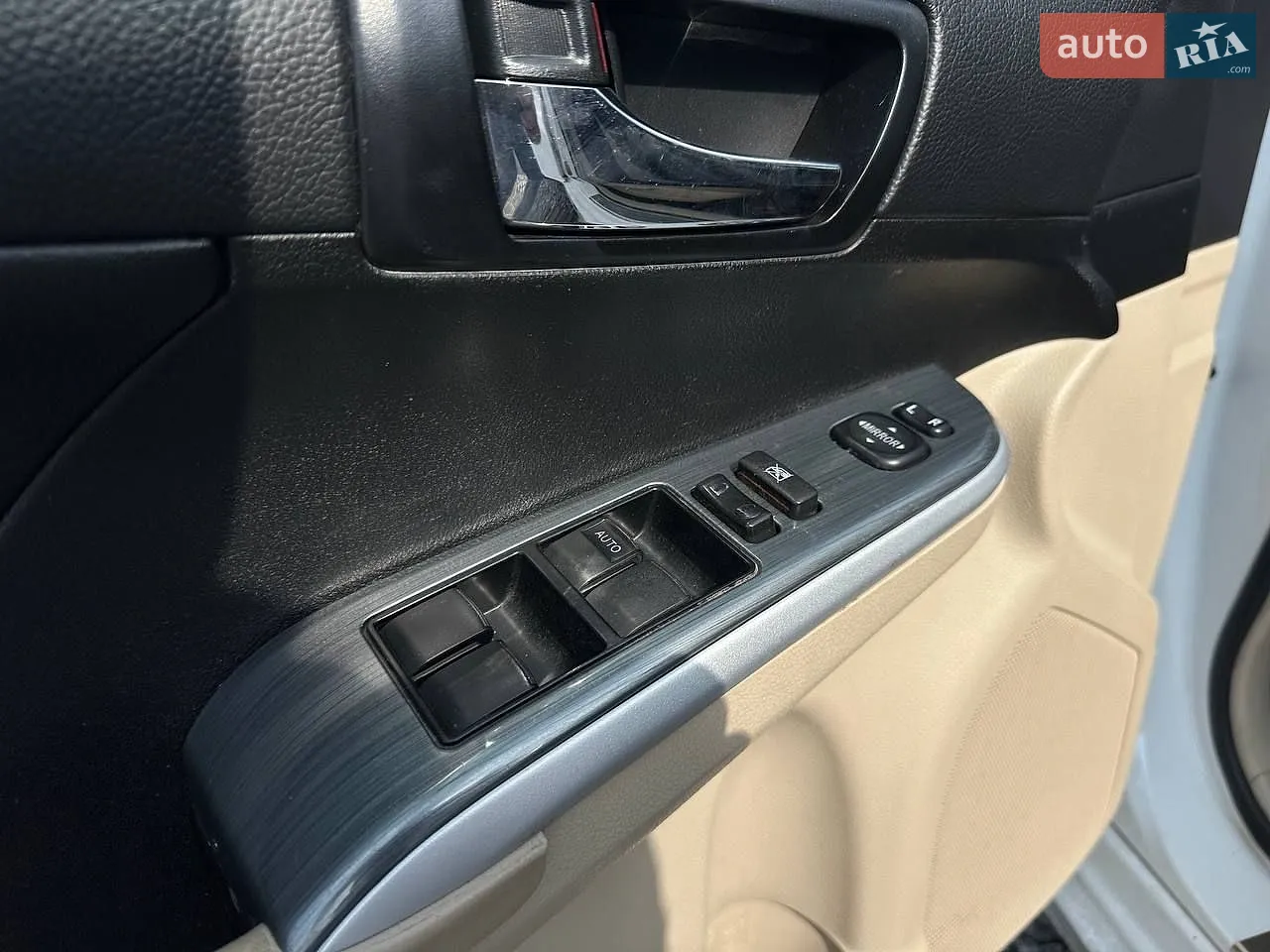 2013 Toyota Camry - мініатюра 9