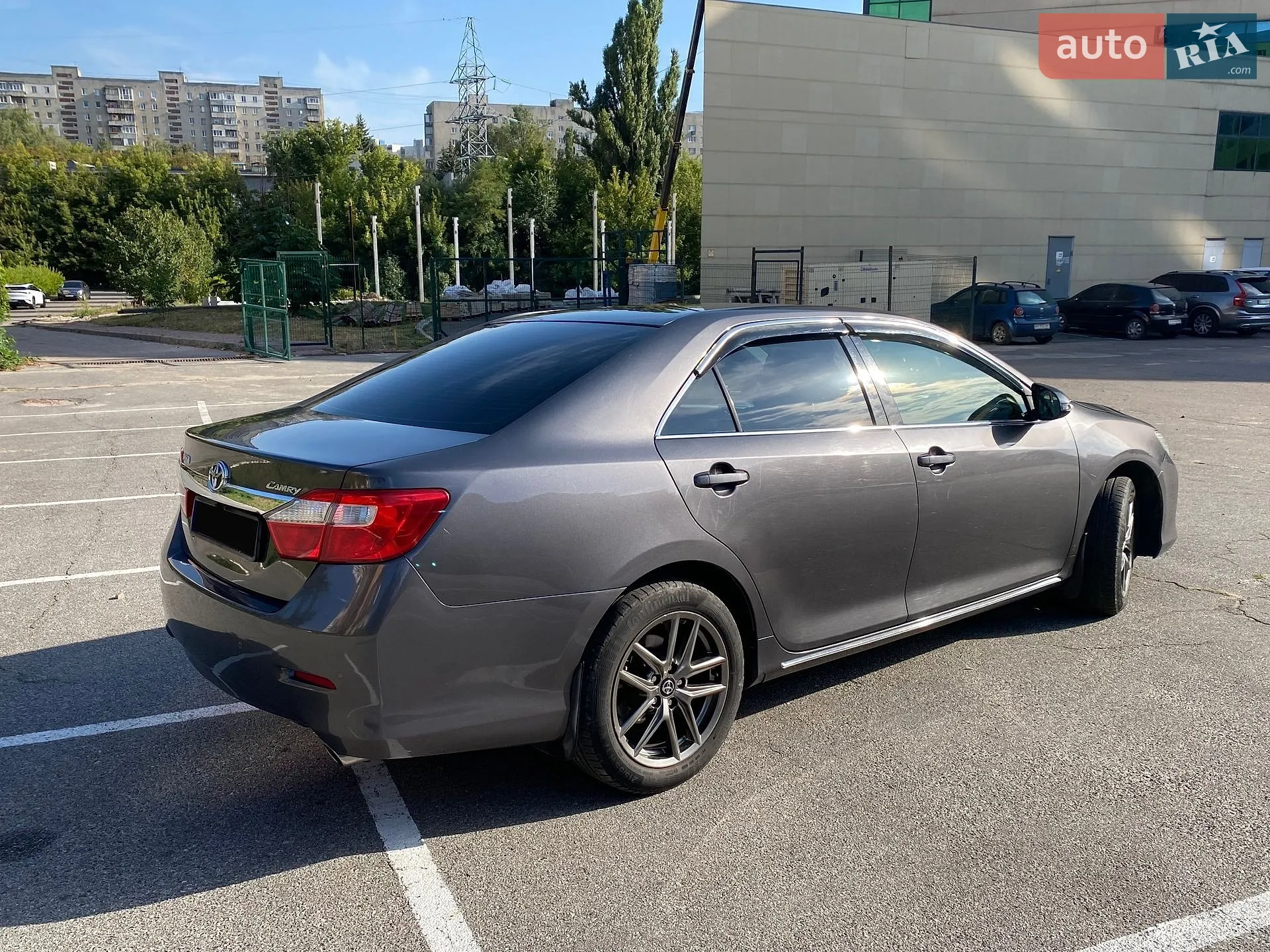 2013 Toyota Camry - мініатюра 19