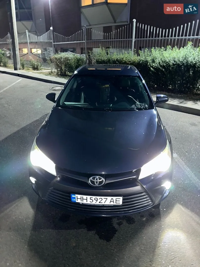 2016 Toyota Camry - мініатюра 16
