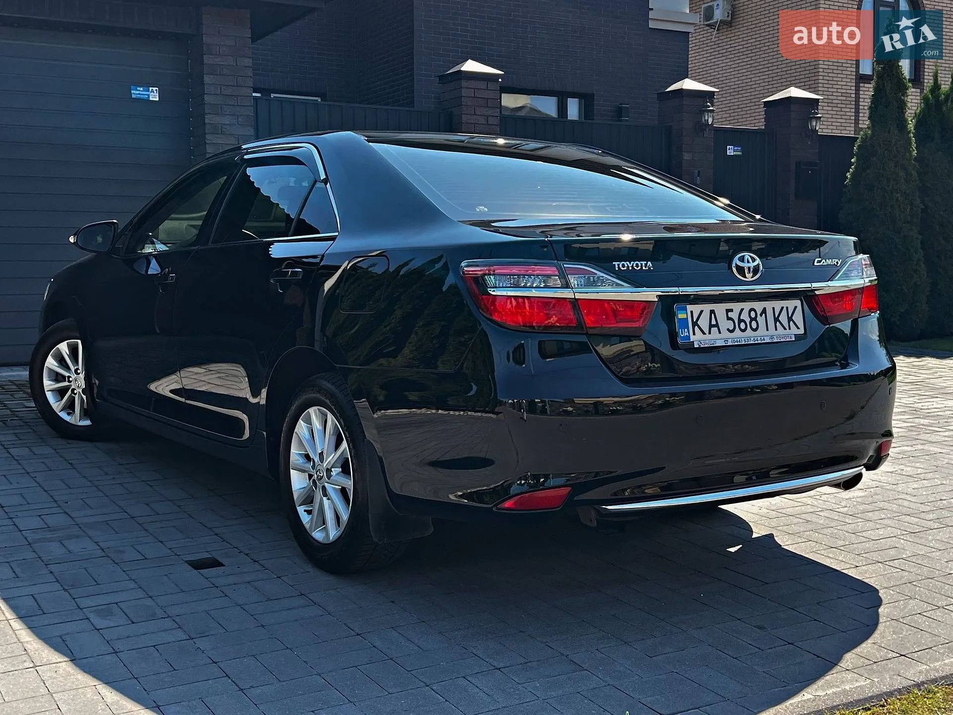 2016 Toyota Camry - мініатюра 17