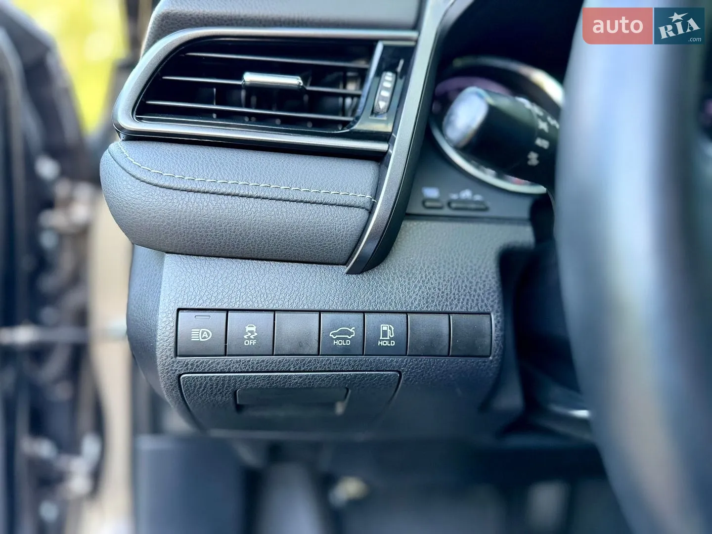 2019 Toyota Camry - мініатюра 46