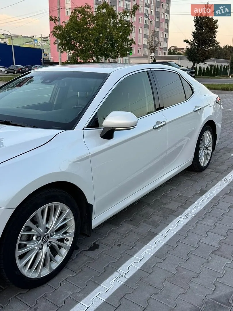 2017 Toyota Camry - мініатюра 10