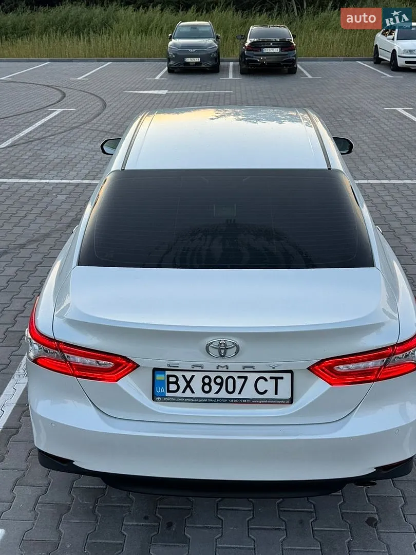 2017 Toyota Camry - мініатюра 12