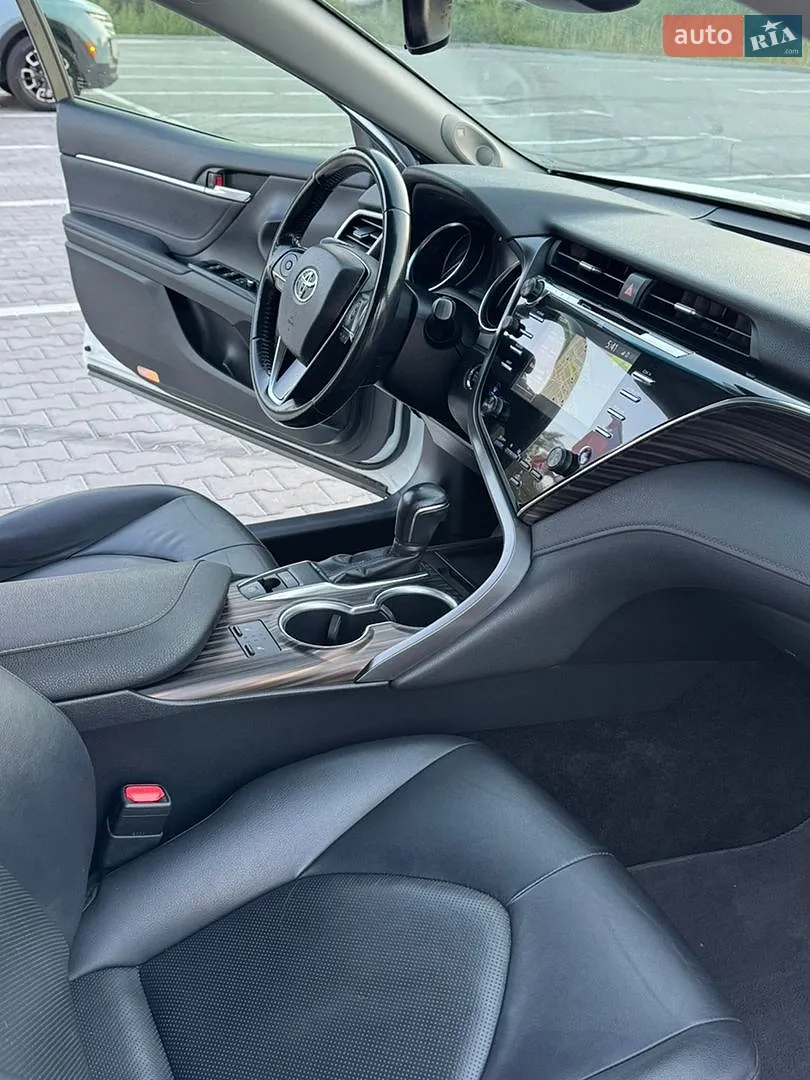 2017 Toyota Camry - мініатюра 25