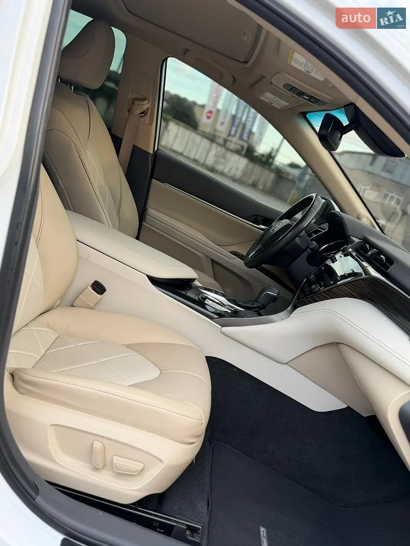 2018 Toyota Camry - мініатюра 3