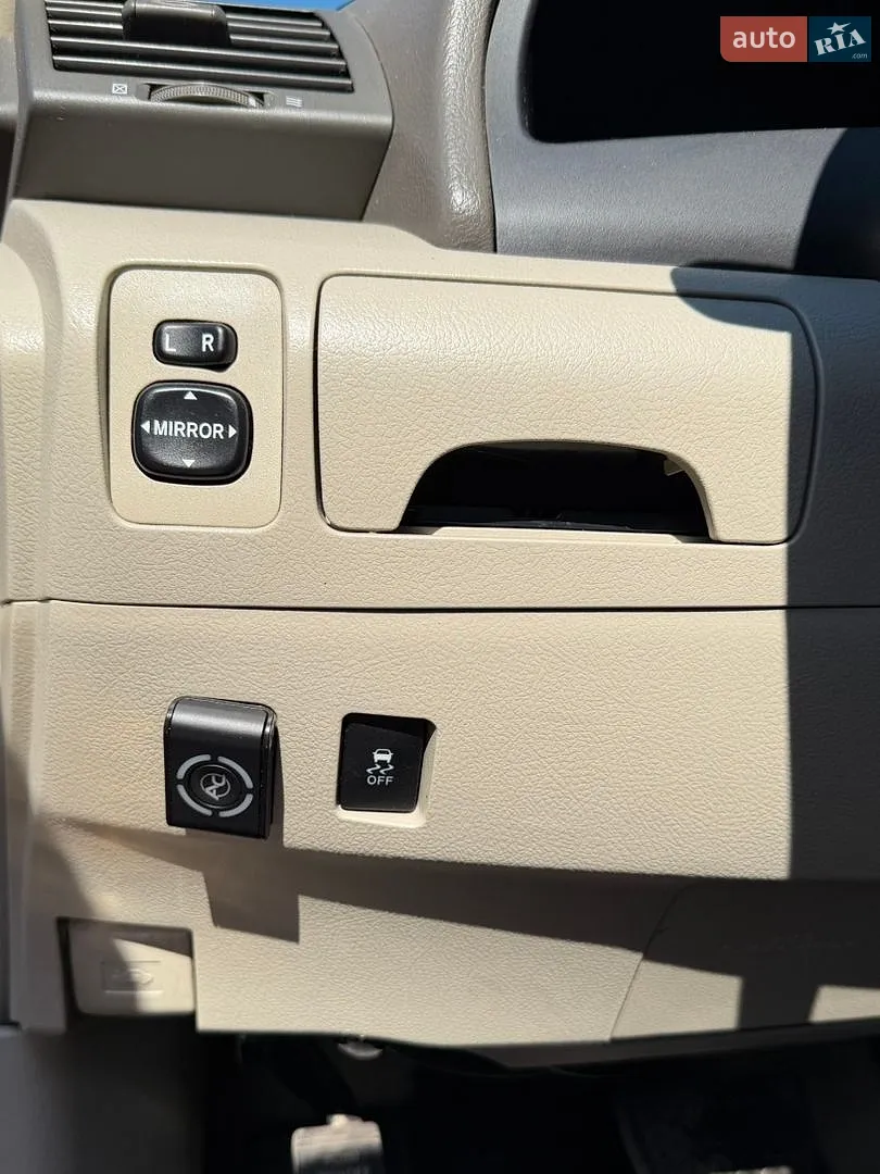 2011 Toyota Camry - мініатюра 31