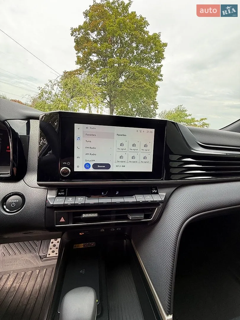 2025 Toyota Camry - мініатюра 25