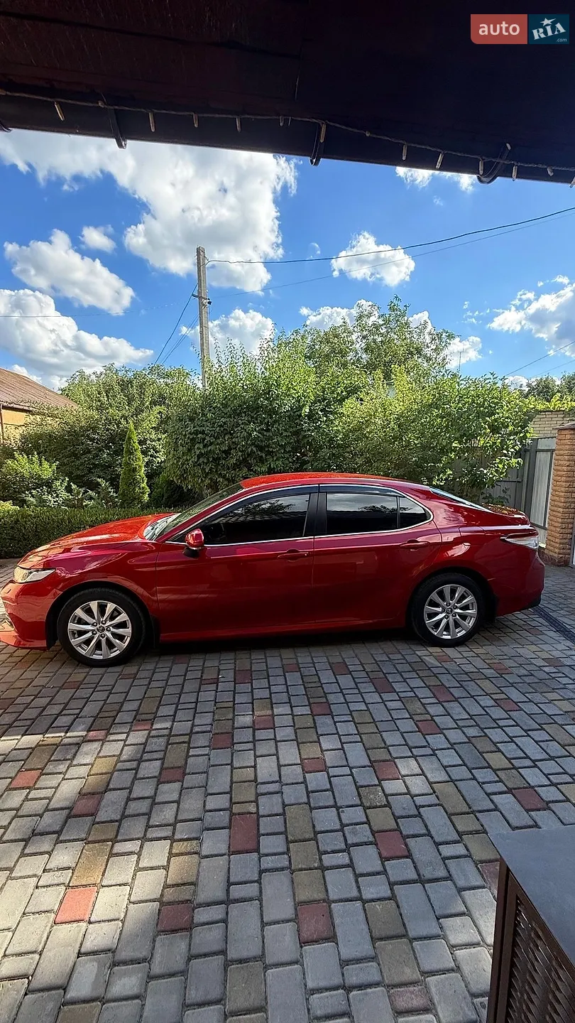 2019 Toyota Camry - мініатюра 2