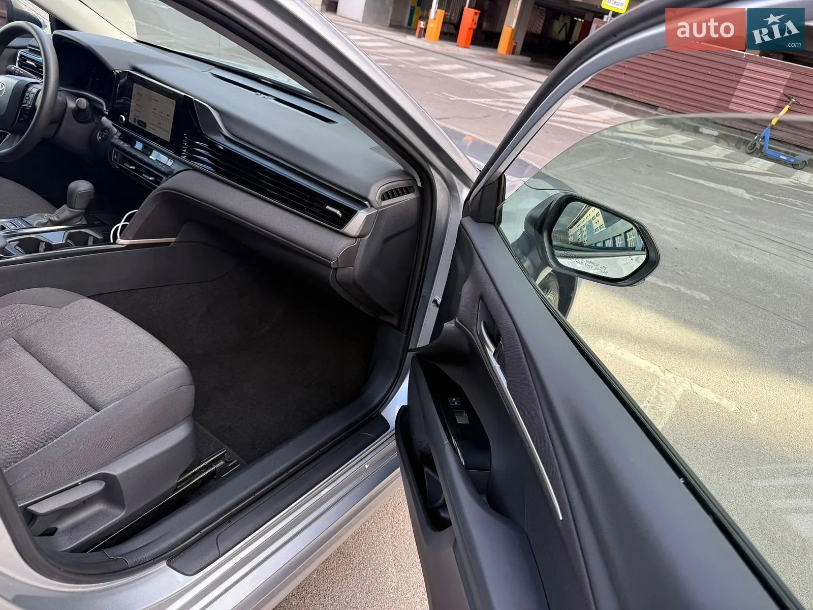 2025 Toyota Camry - мініатюра 14