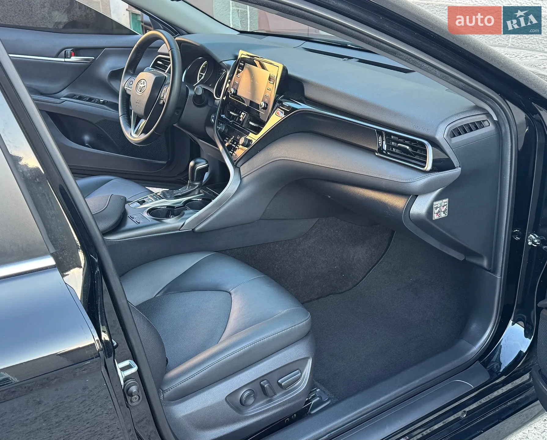 2021 Toyota Camry - мініатюра 9