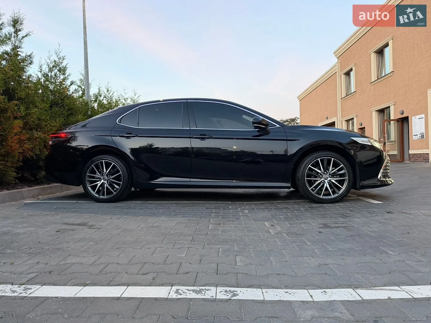 2023 Toyota Camry - мініатюра 2