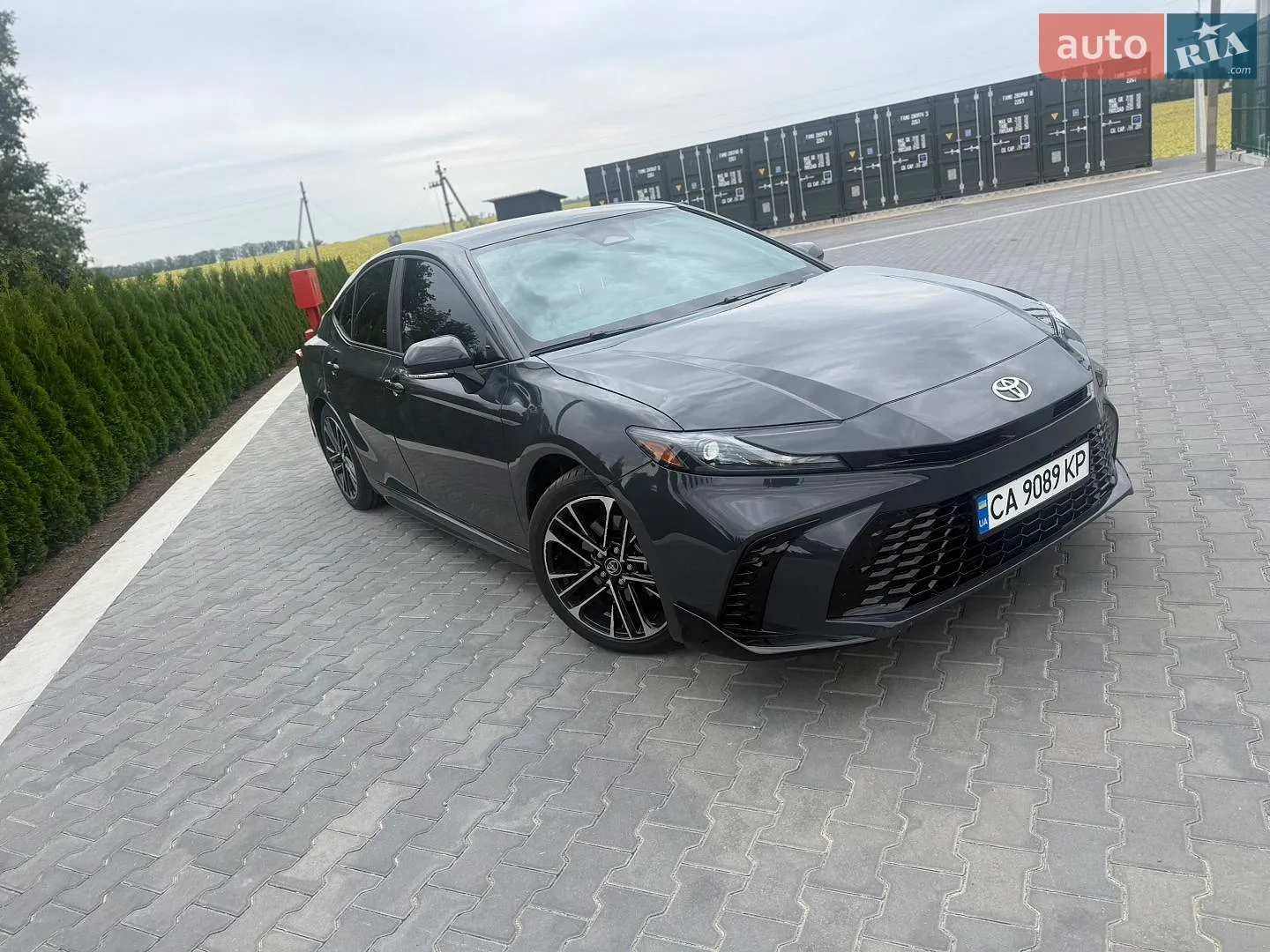 2025 Toyota Camry - мініатюра 2