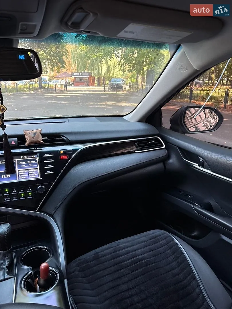 2017 Toyota Camry - мініатюра 17