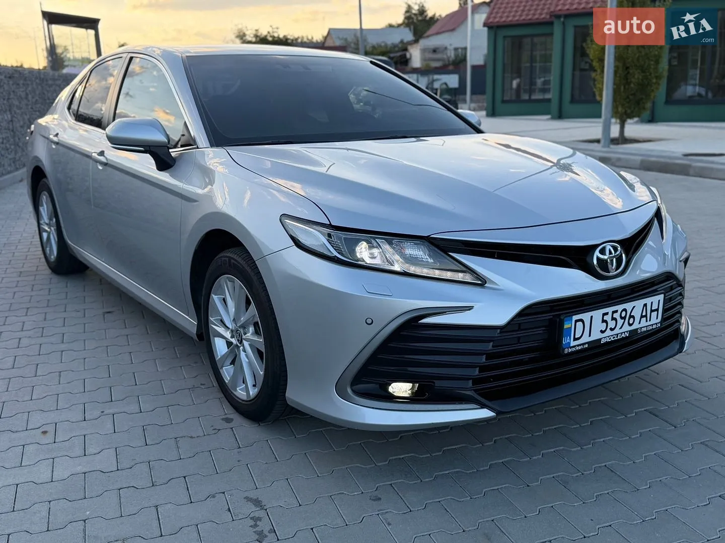 2021 Toyota Camry - мініатюра 3