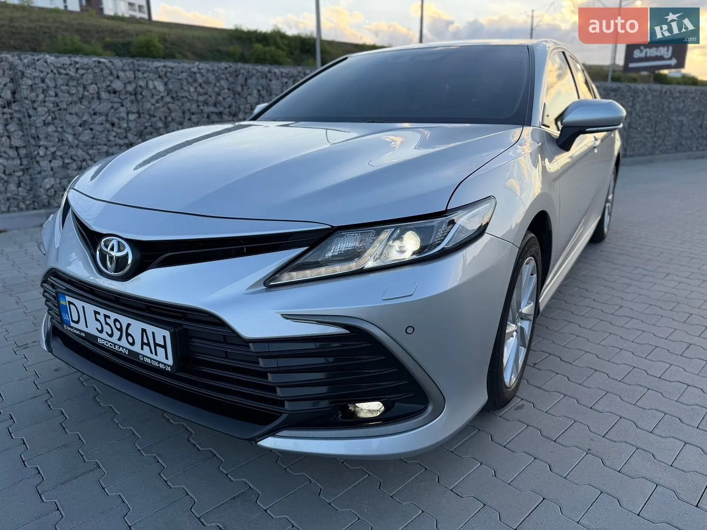 2021 Toyota Camry - мініатюра 4