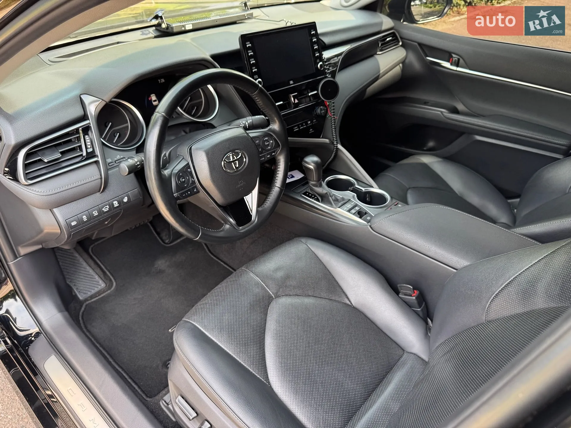2024 Toyota Camry - мініатюра 21