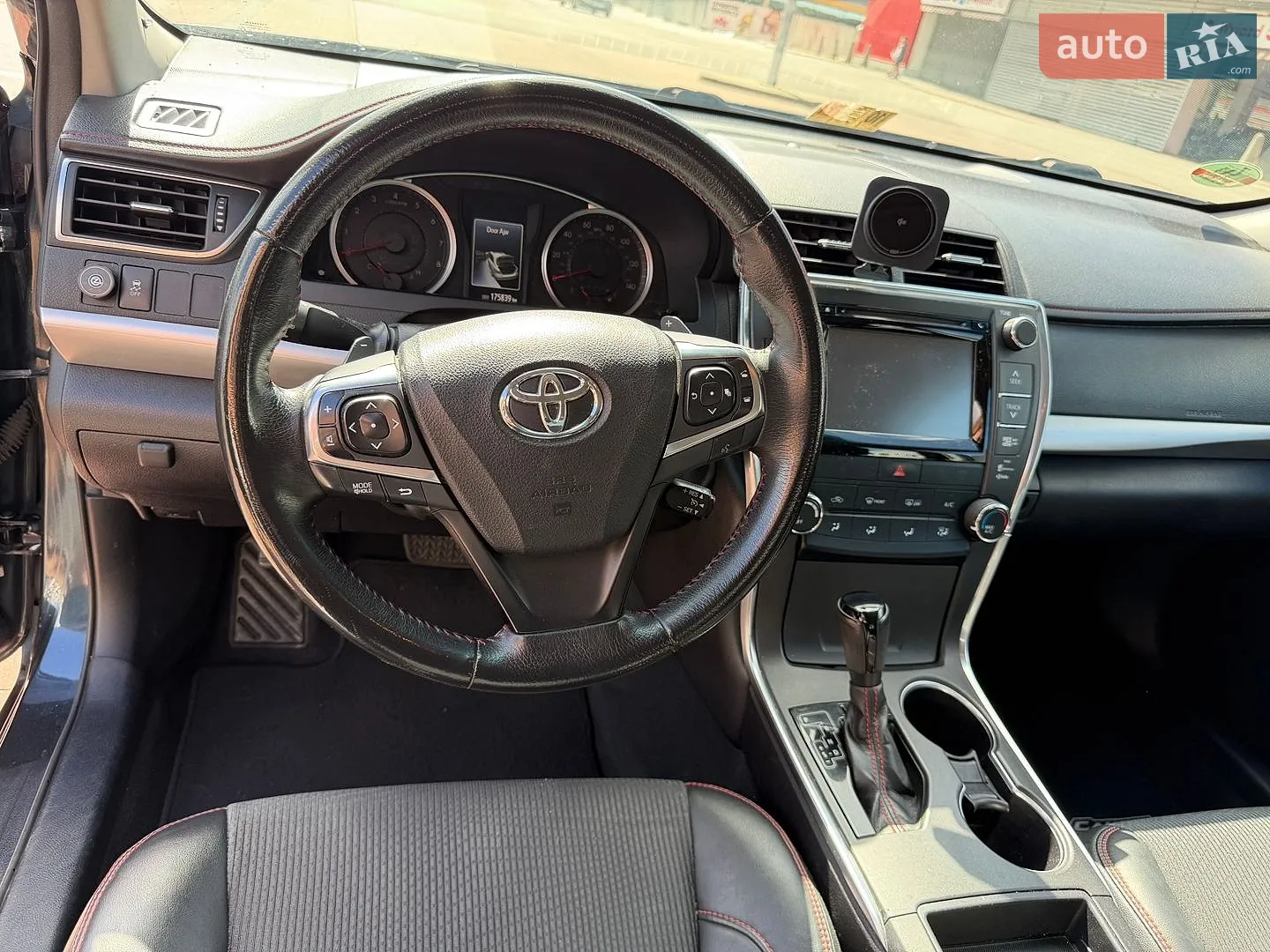 2016 Toyota Camry - мініатюра 7