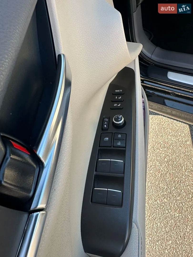 2023 Toyota Camry - мініатюра 25