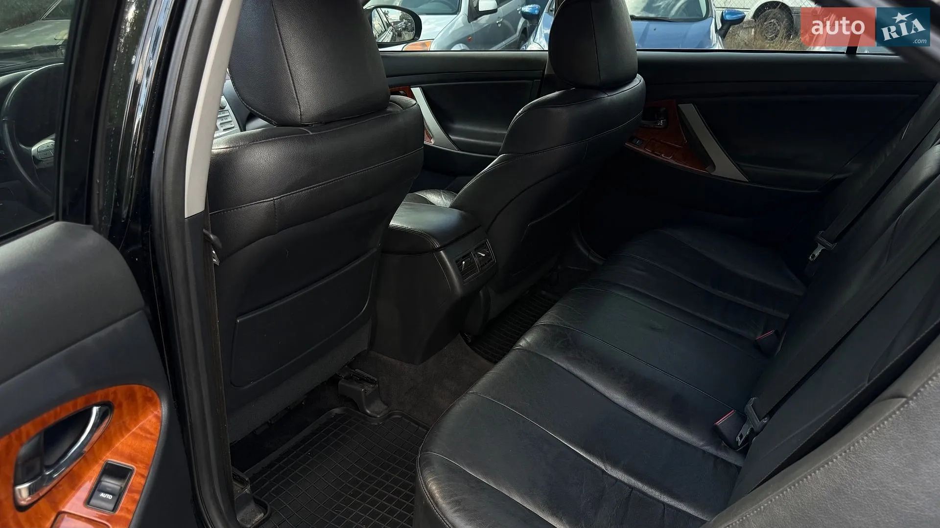2010 Toyota Camry - мініатюра 9