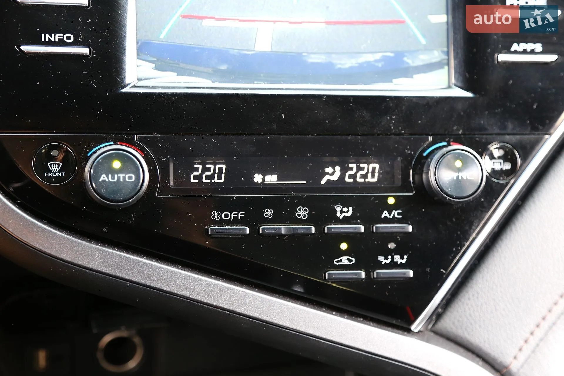 2018 Toyota Camry - мініатюра 19